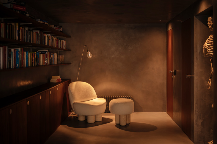 Home-office-in-a-garage-conversion-3-vatraa-midres